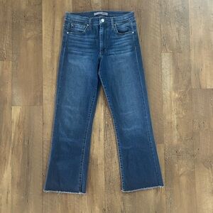 Joe’s Jeans Mid Rise Cropped Raw Hem Jeans Size 27 Medium Wash